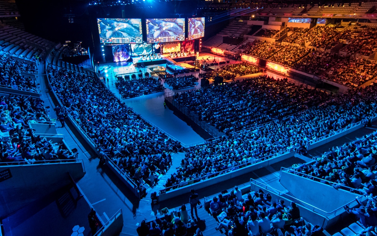 欧文:我只佩服过大罗和亨利,亨利来英超后我就觉得拿不到金靴了