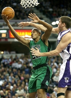 莫拉塔：历史上最好的那些球员也会失点，何况我呢？