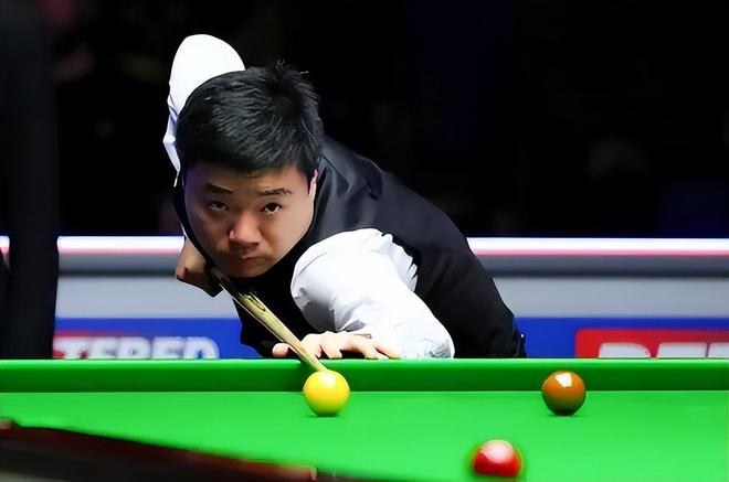 术发球的连 术发球的连